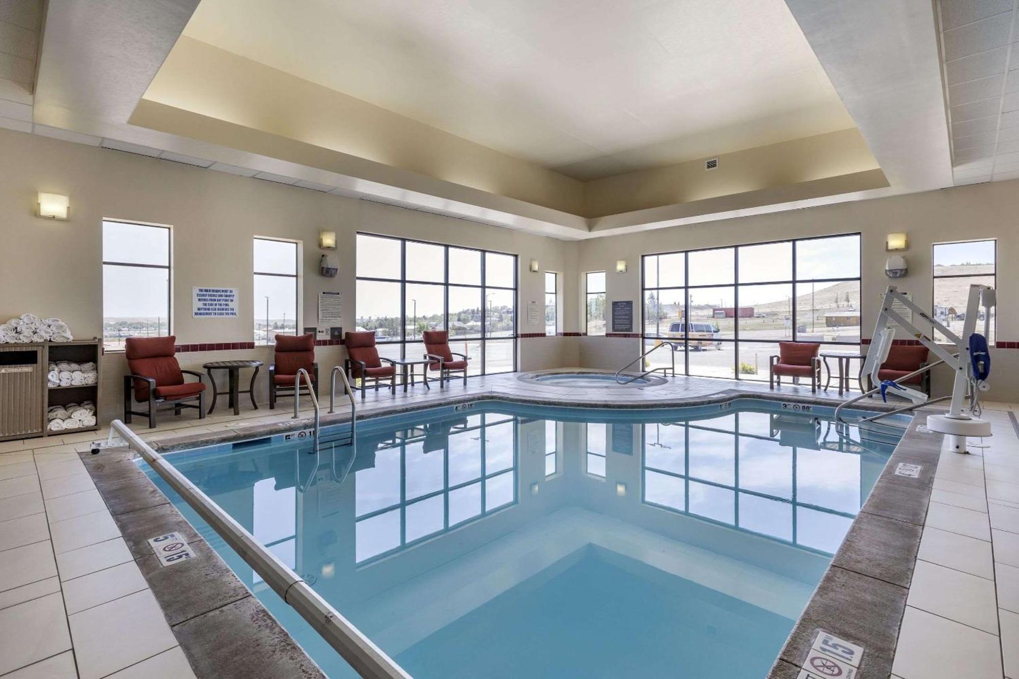Comfort Suites Helena Airport Exteriér fotografie